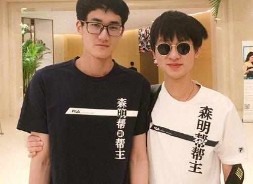 2023年奥林匹克电竞周盛况空前 吴静钰与女儿感动庆祝